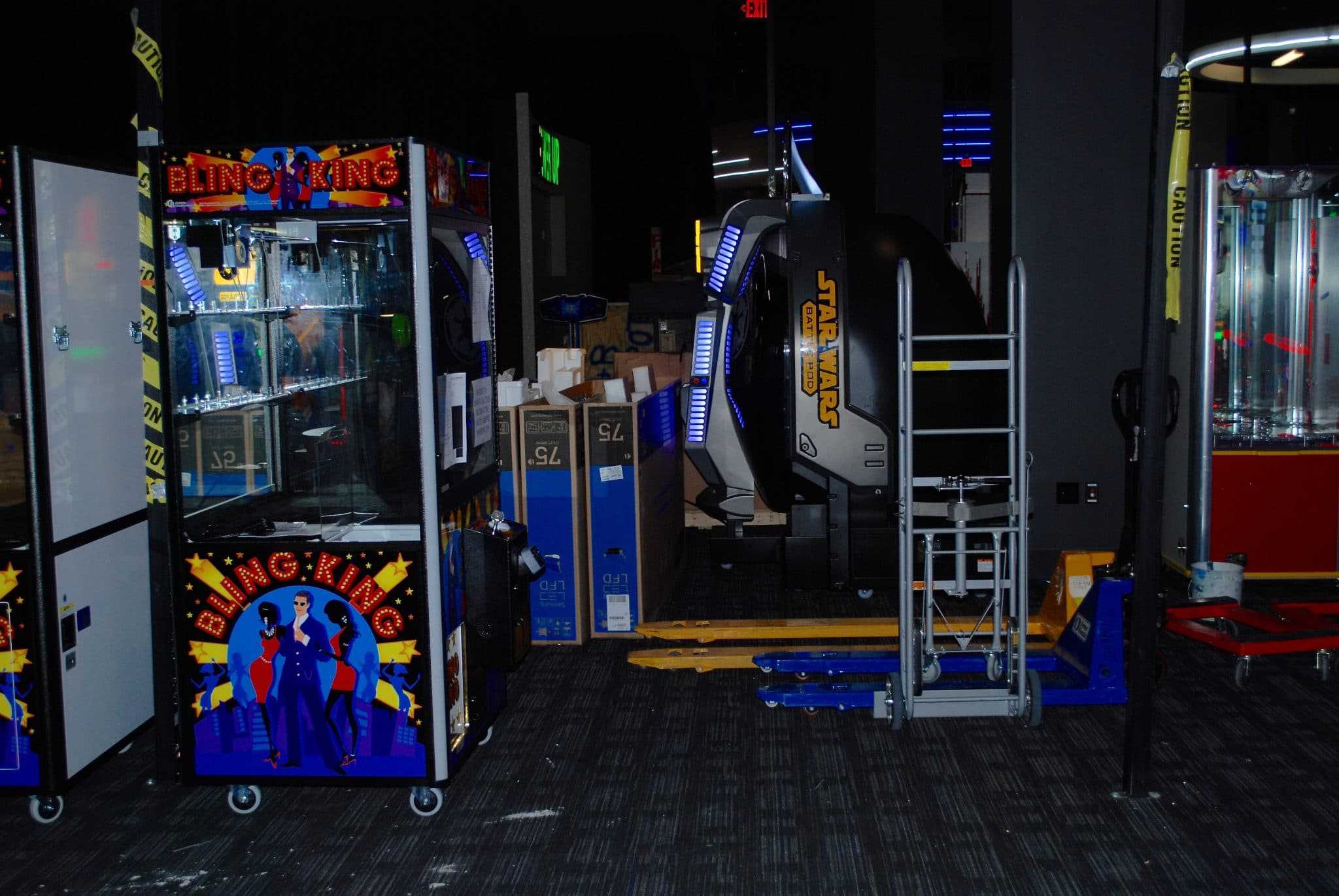 DAve & Buster's interior