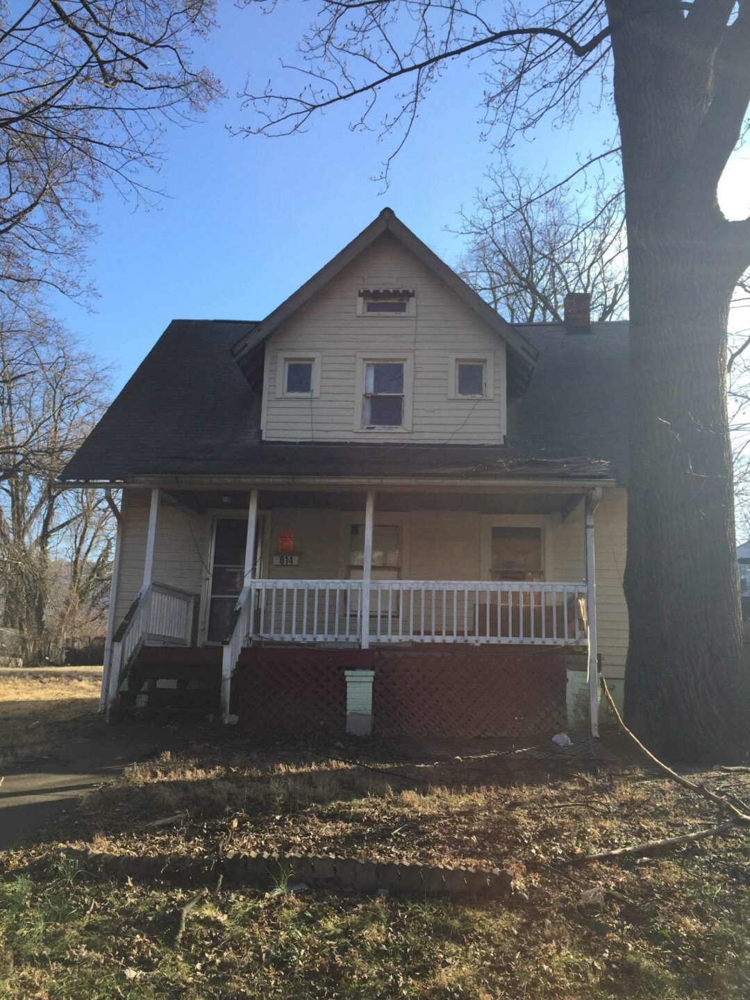 Two Silver Spring houses available for salvage