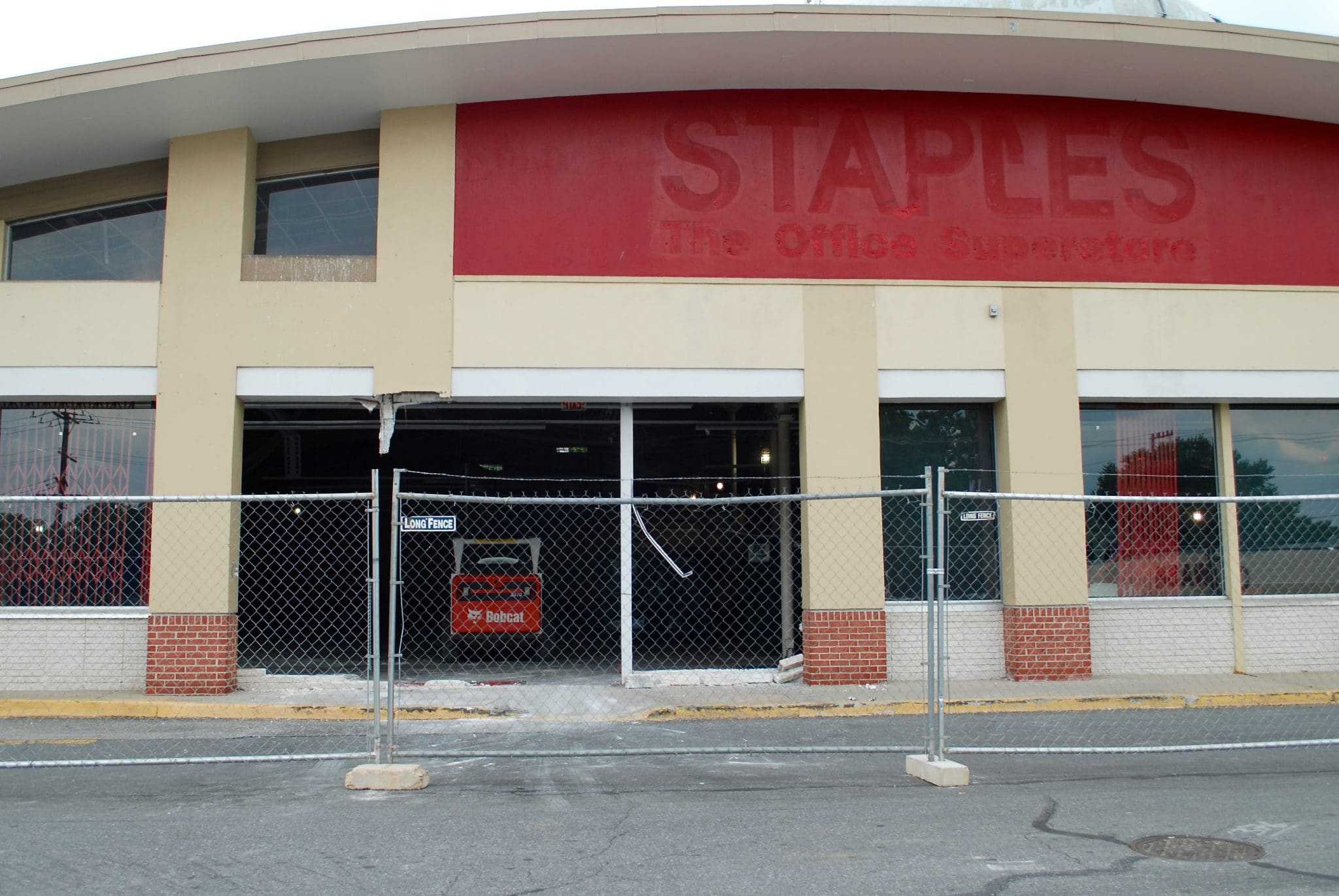 Construction underway for an ALDI grocery store