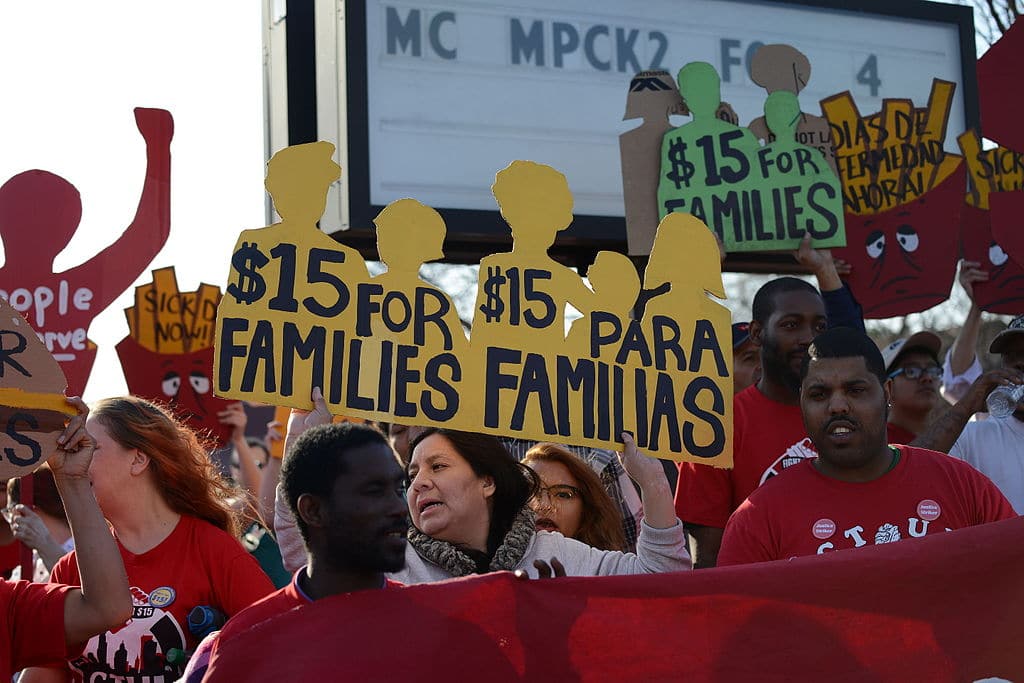Council to hold hearing tonight on raising minimum wage