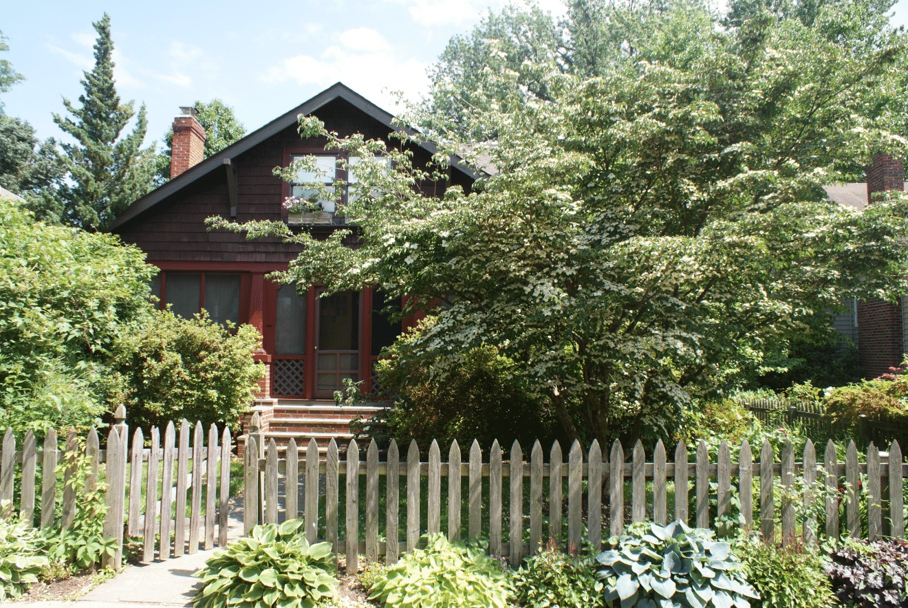 The Charmed Silver Spring Bungalow