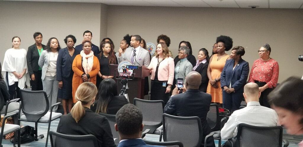 Council Votes to Prohibit Discrimination of Natural Hairstyles
