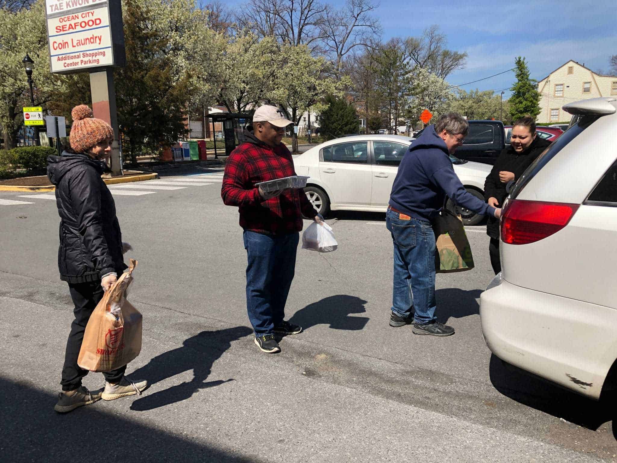 Nonprofit Teams with Restaurants to Feed Needy, Support Workers