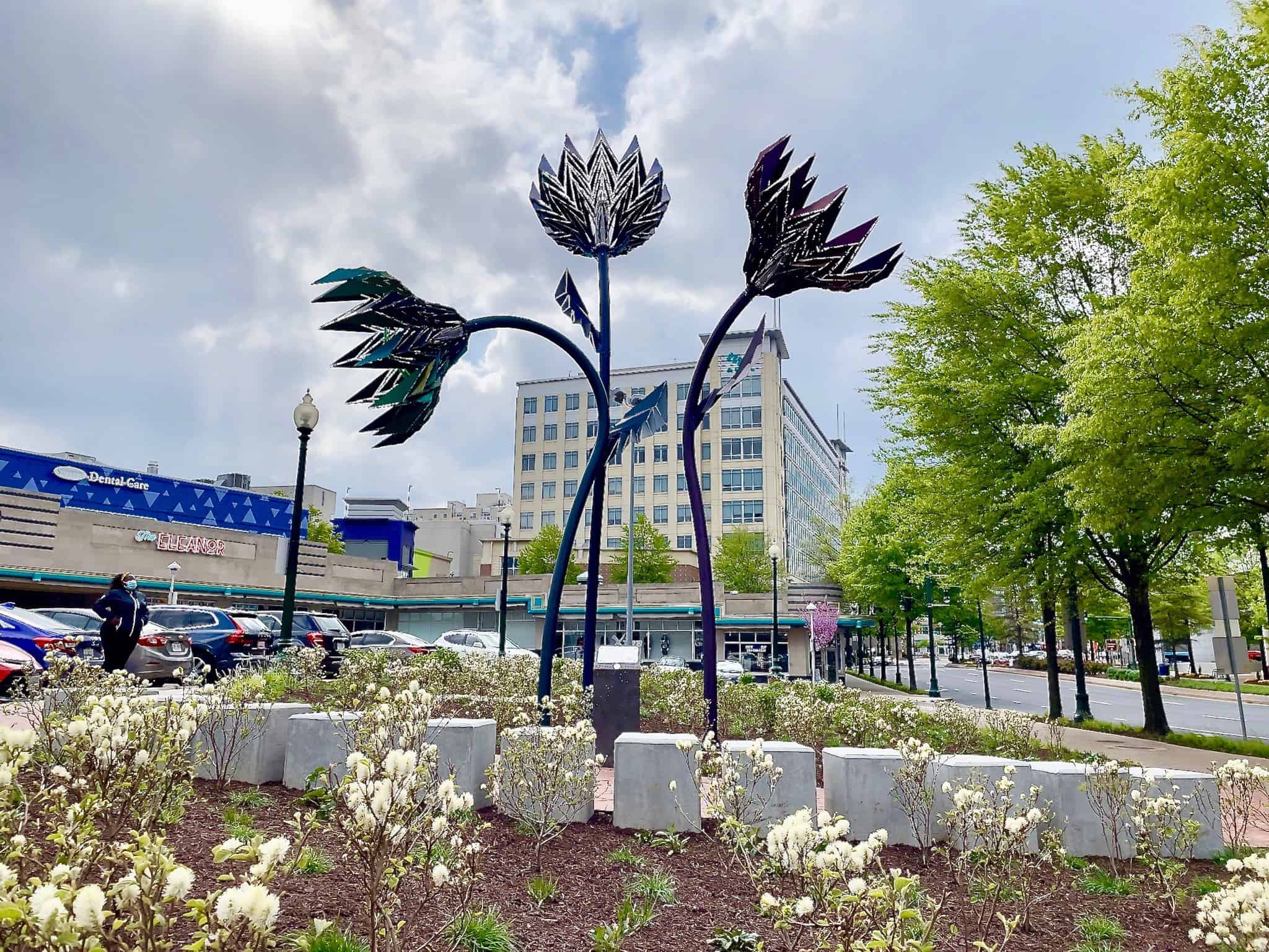 Blumen Lumen Kinetic Art Now Operational, Open to Public
