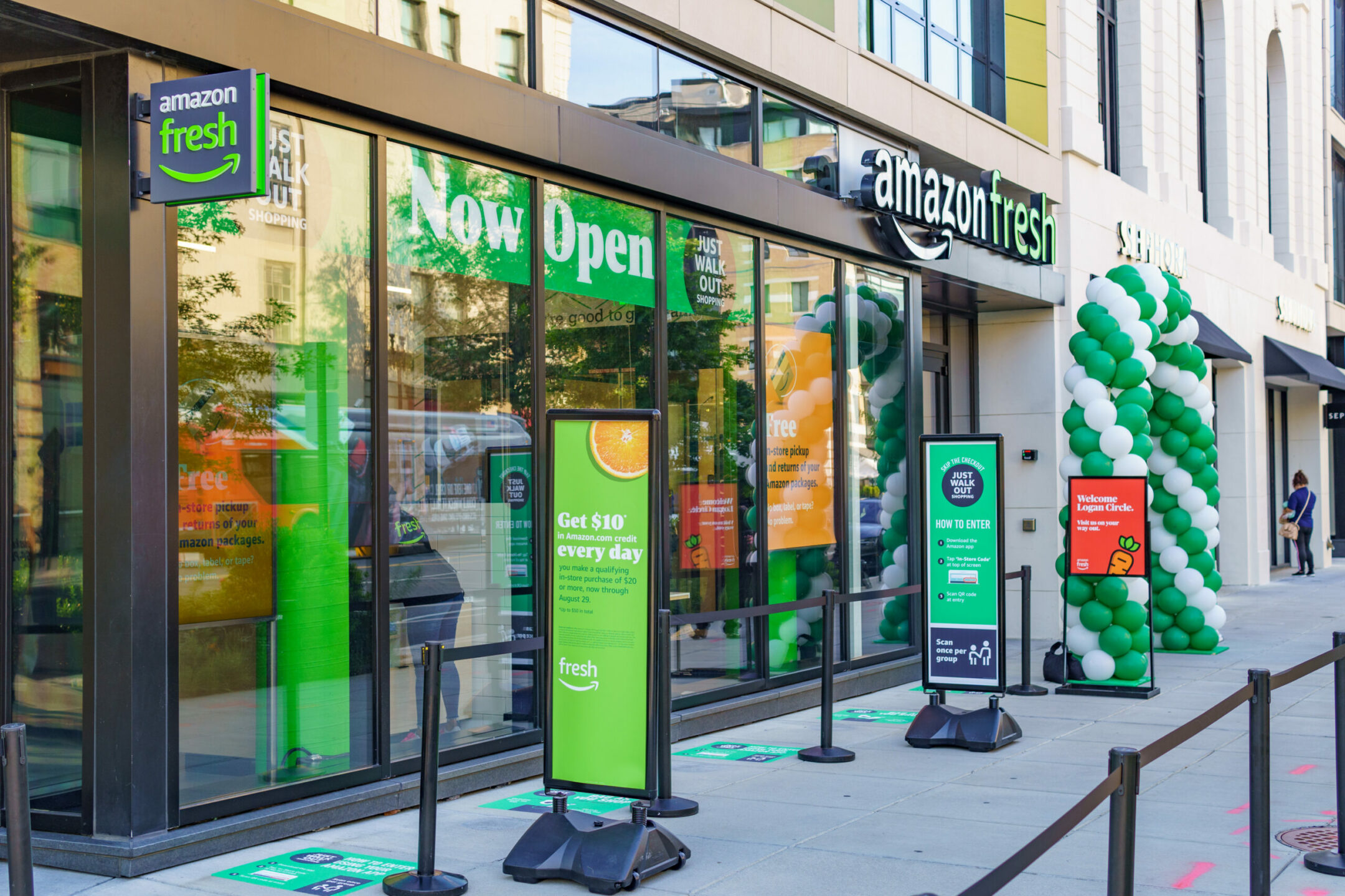 Report: Amazon Fresh Coming to White Oak Development
