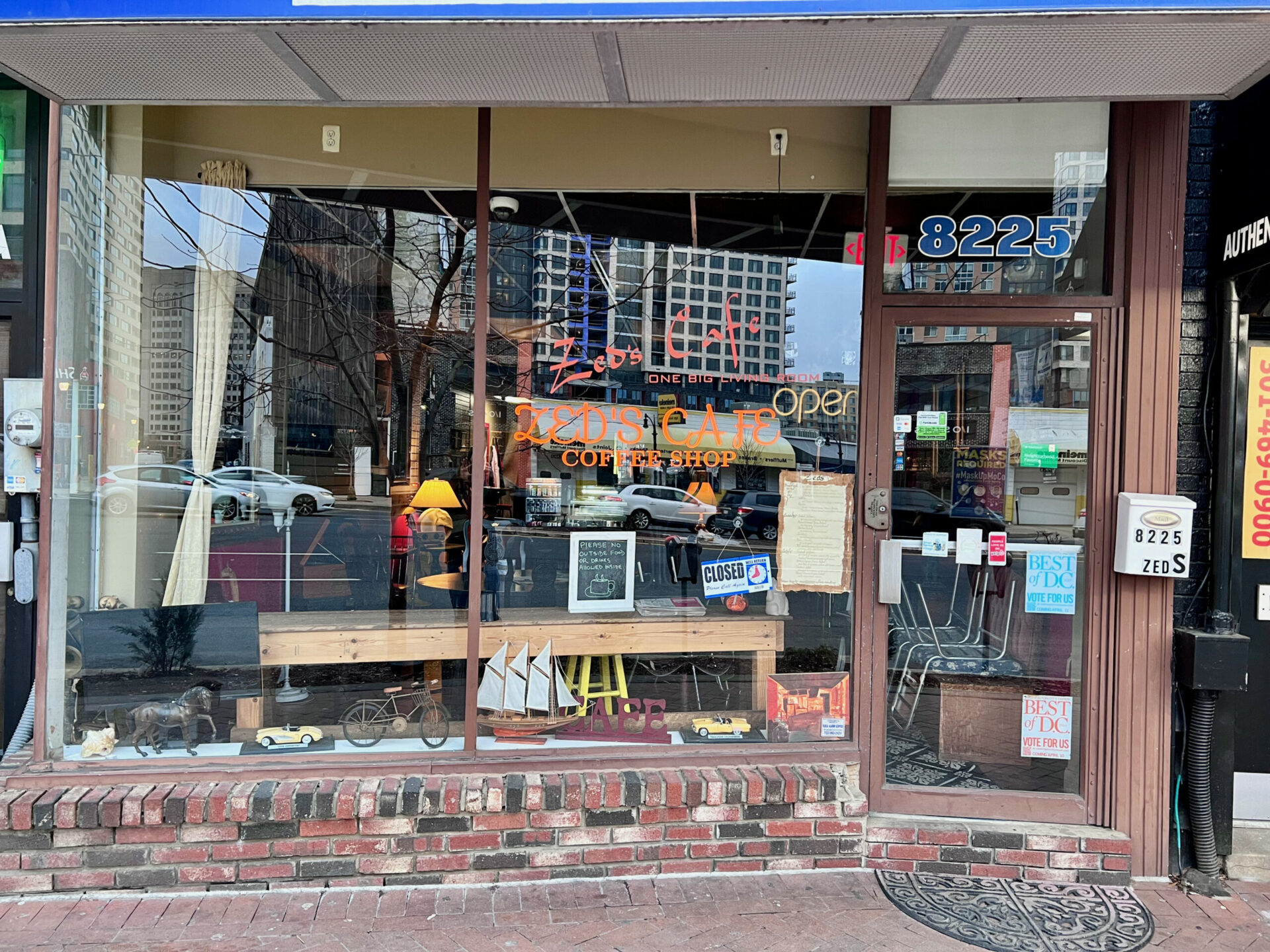 Zed’s Café has Reopened in Downtown Silver Spring
