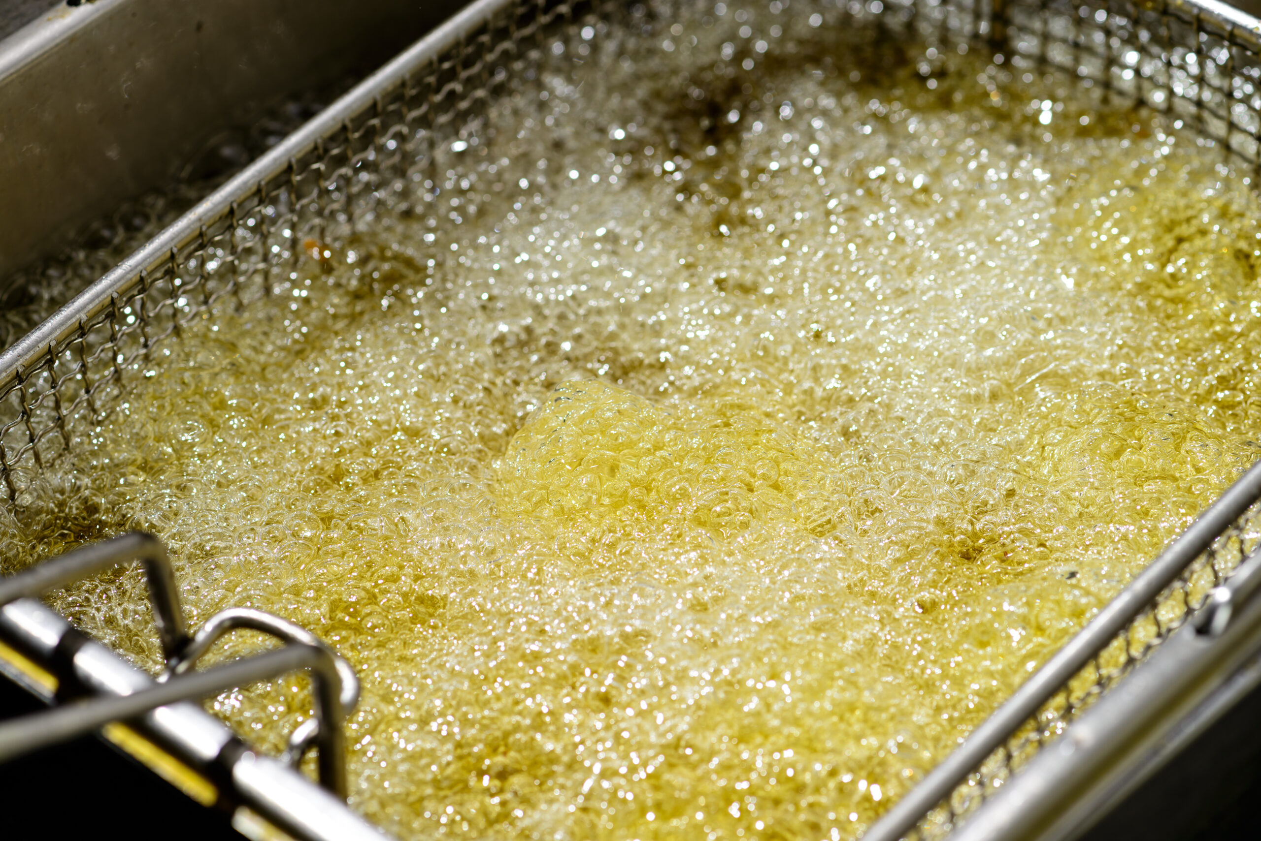 19-Year-Old Silver Spring Man Charged With Stealing Grease From Restaurants