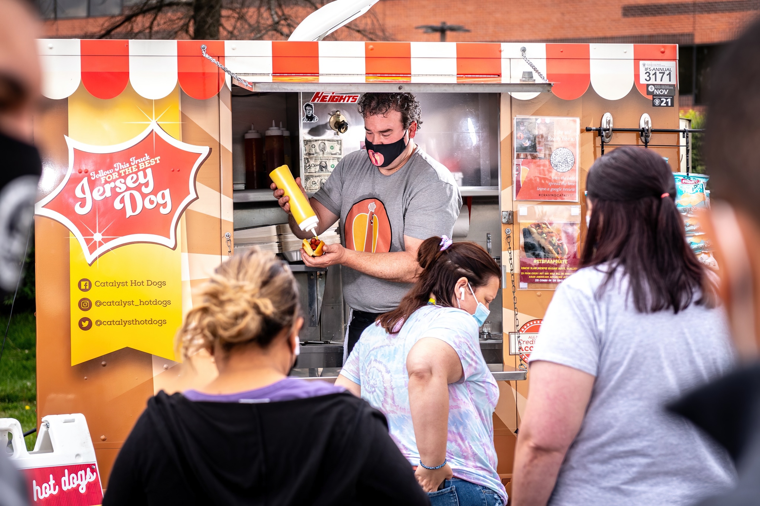 Catalyst Hot Dogs, Denizens Team Up For Brewery’s Riverdale Park Menu