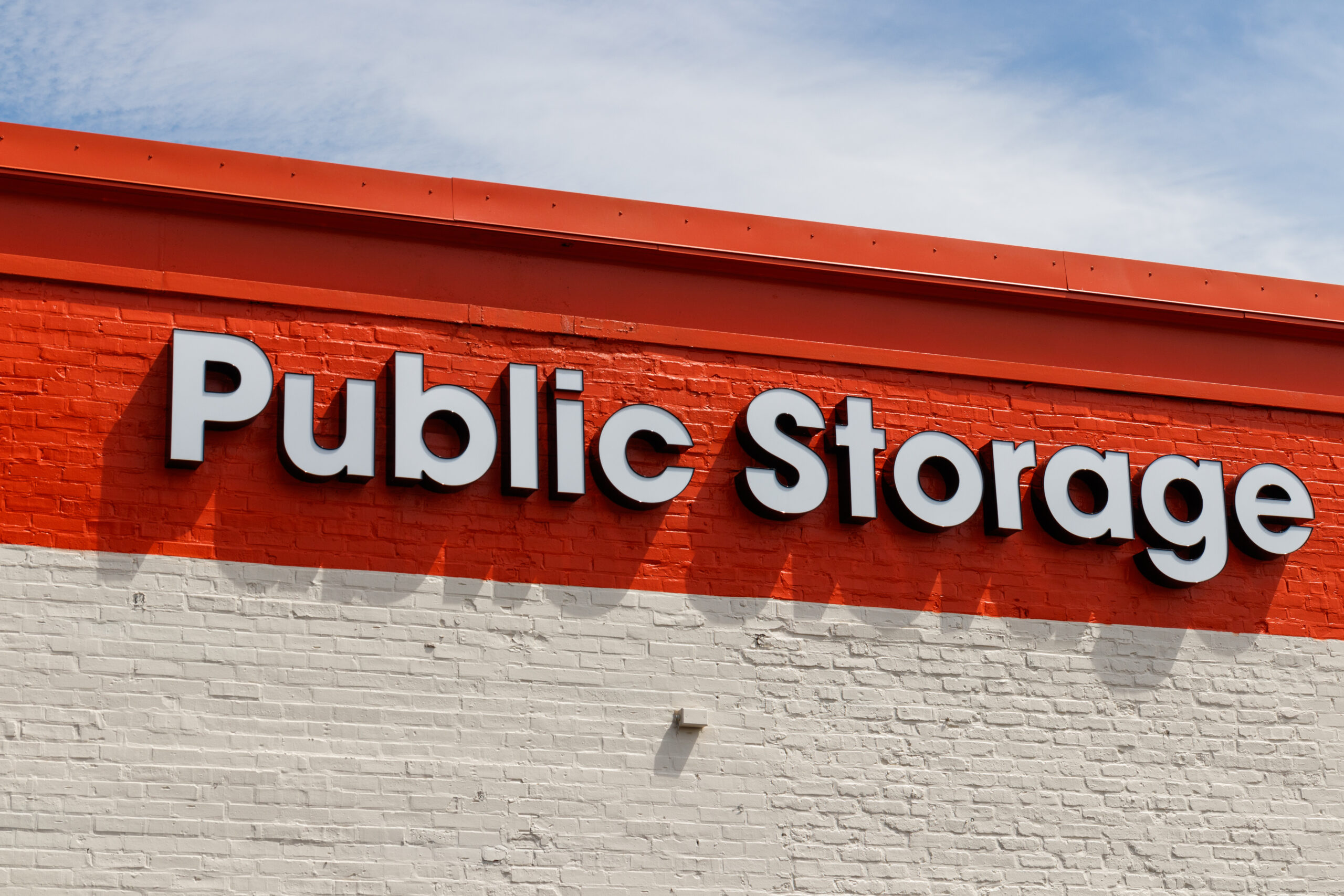 Police Investigating Multiple Storage Unit Burglaries