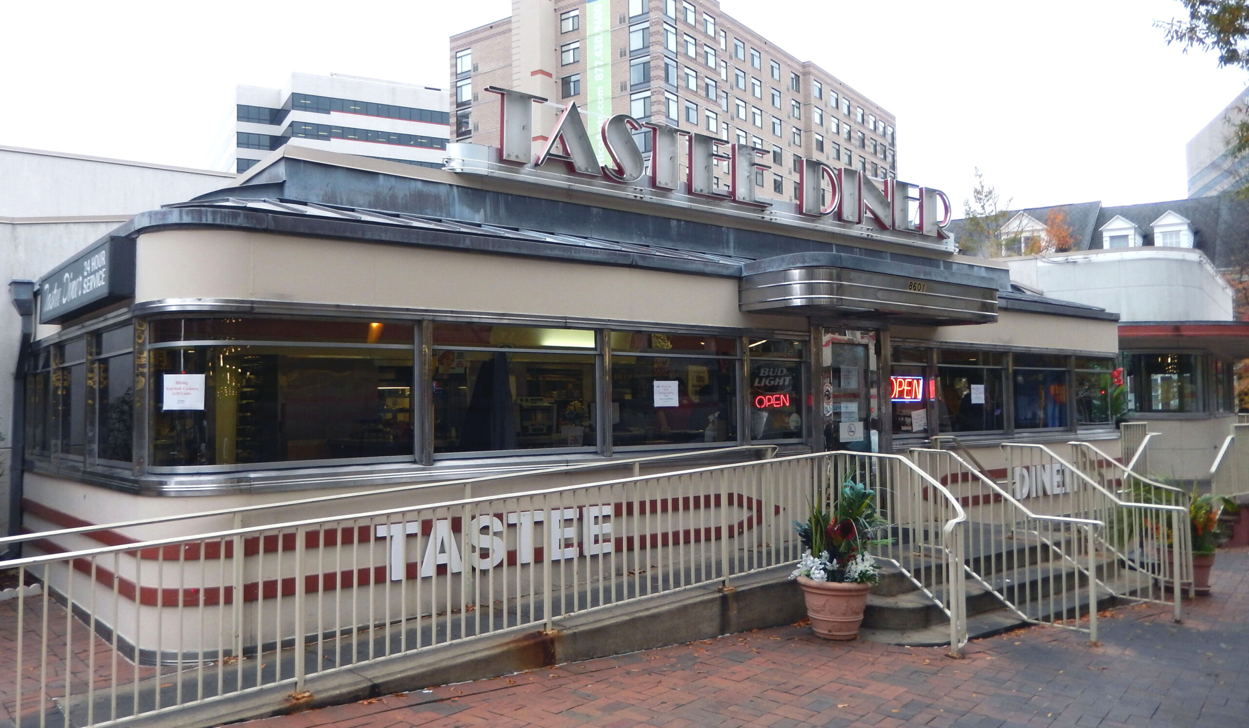 Tastee Diner Sold to Roadside Development for $3.1 Million: Report
