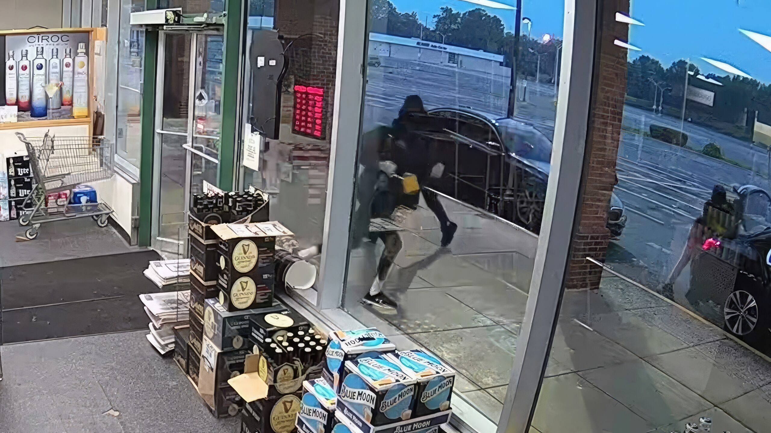 Police Release Video of Liquor Store Burglary Suspects