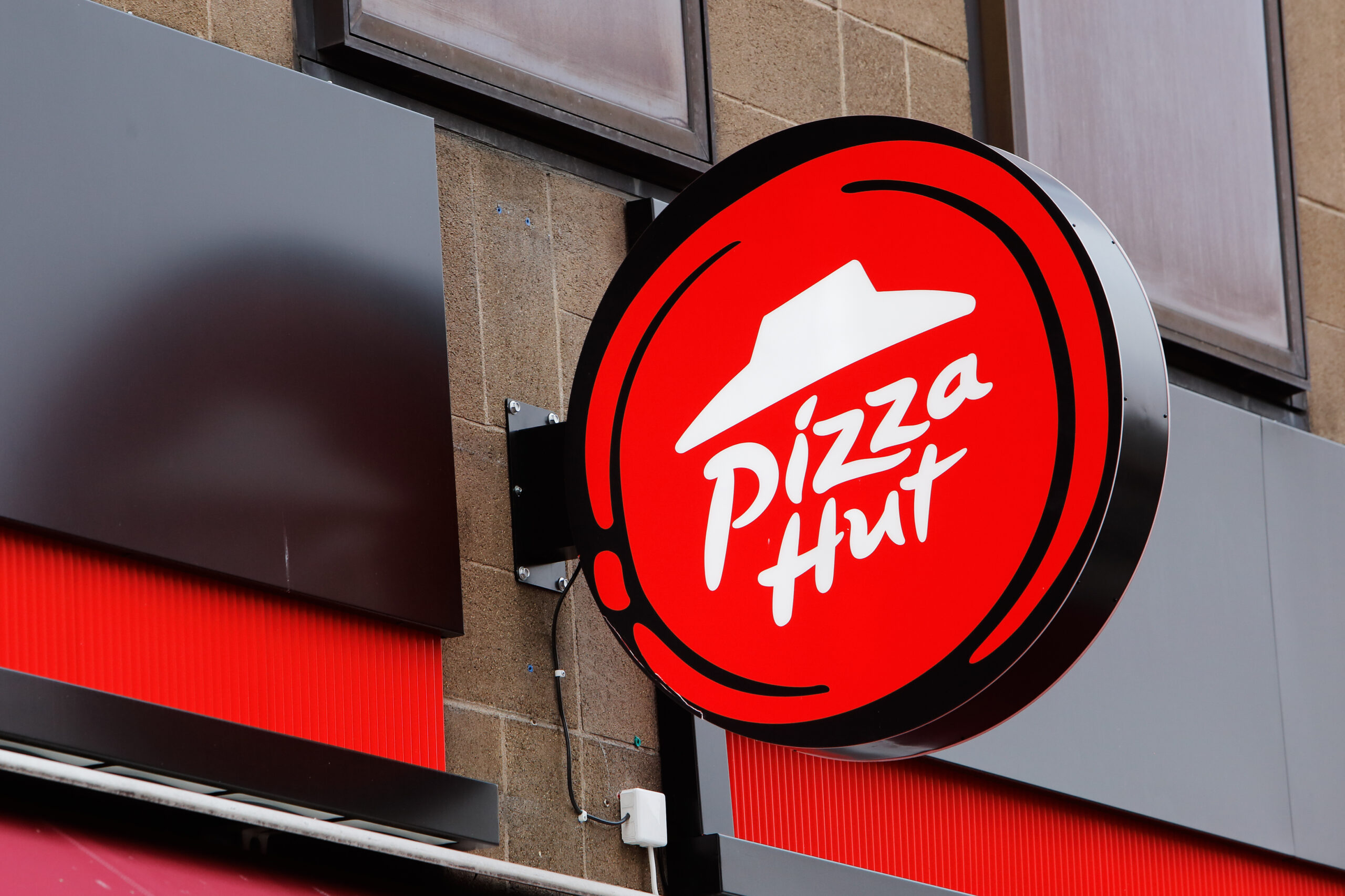 Pizza Hut Now Open in Four Corners
