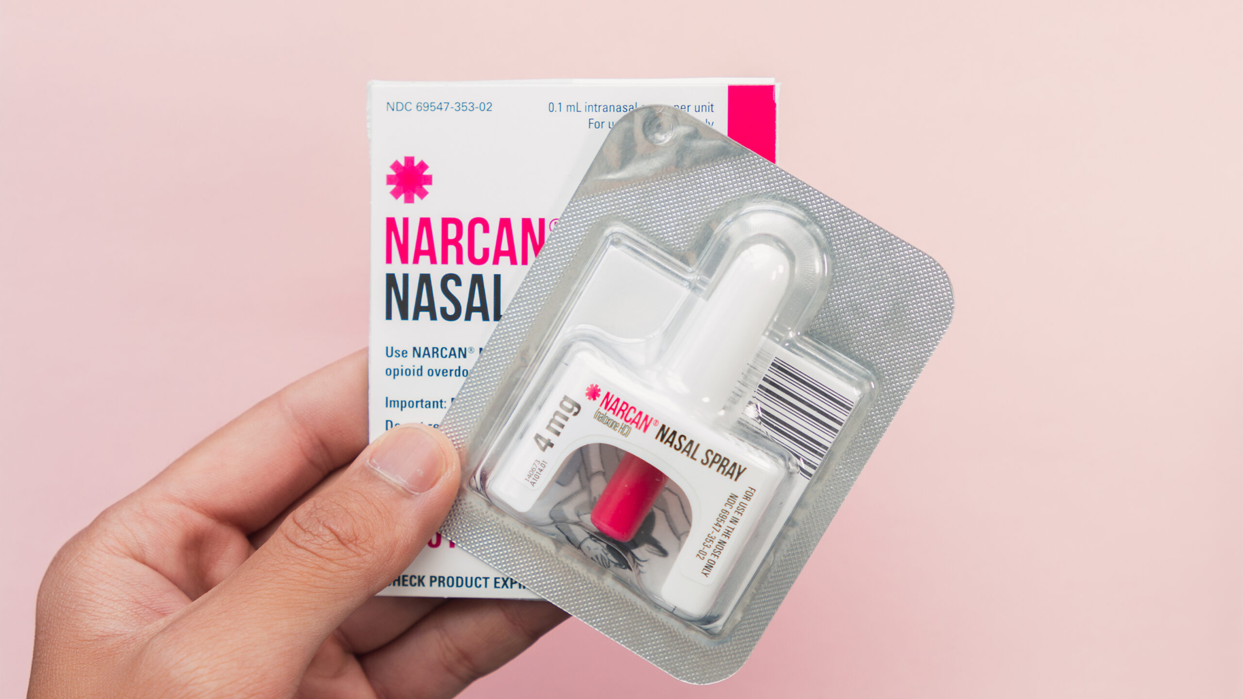 Opioid Deaths Spur Push for Kids to Carry Naloxone