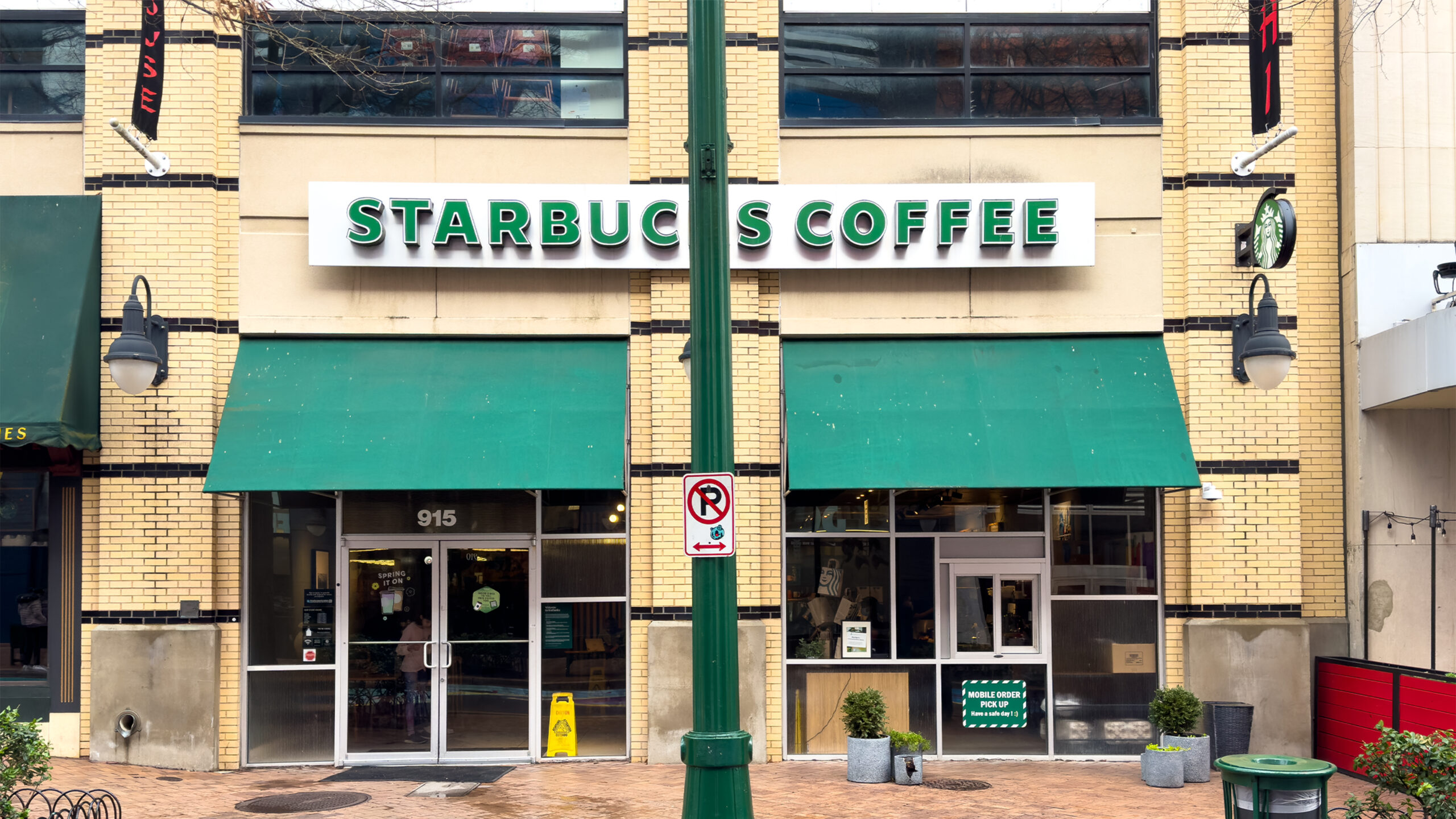 Starbucks to Close Downtown Silver Spring Location on March 30