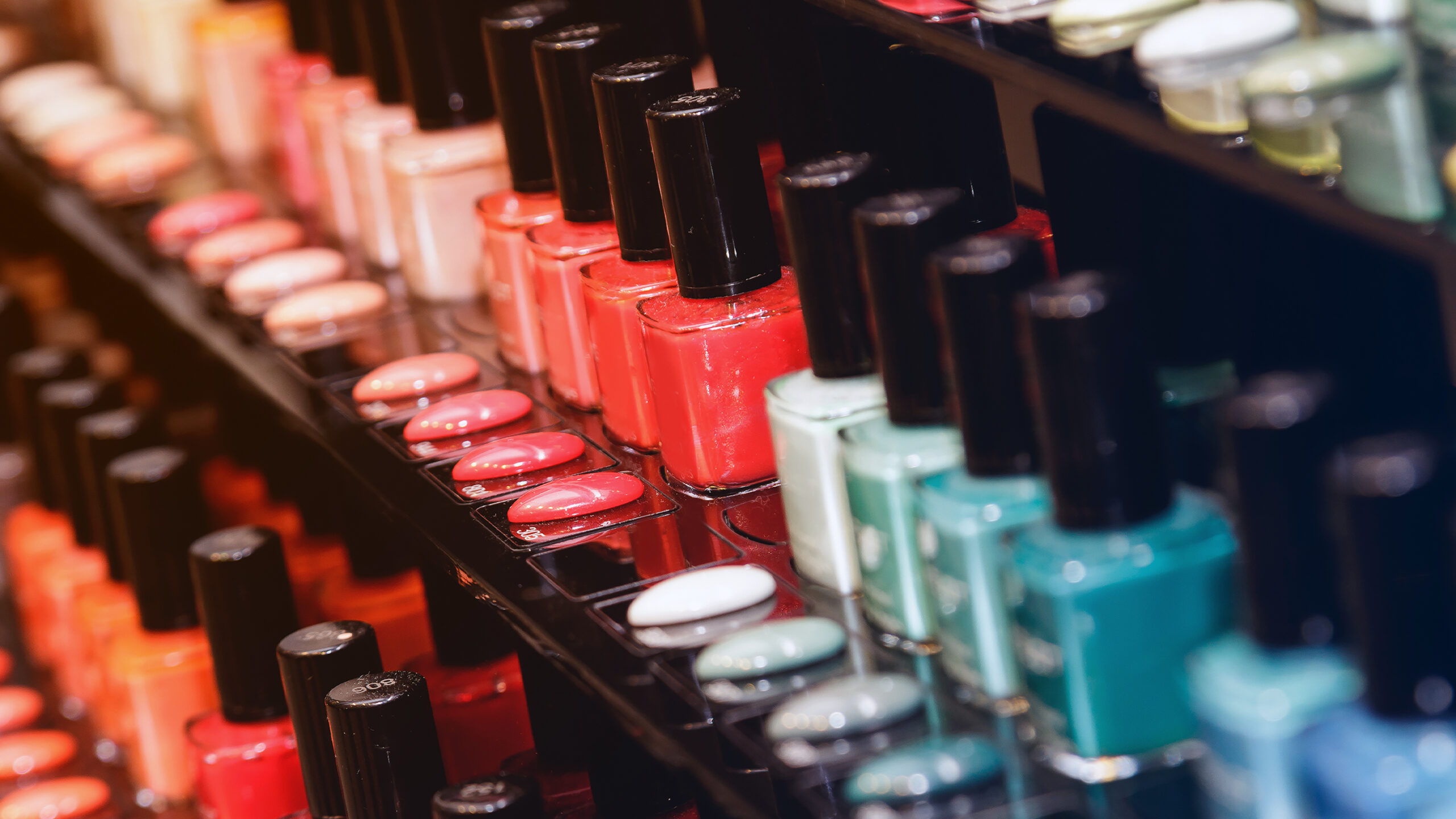 Downtown Silver Spring Welcomes Tlux Nail Lounge This Saturday