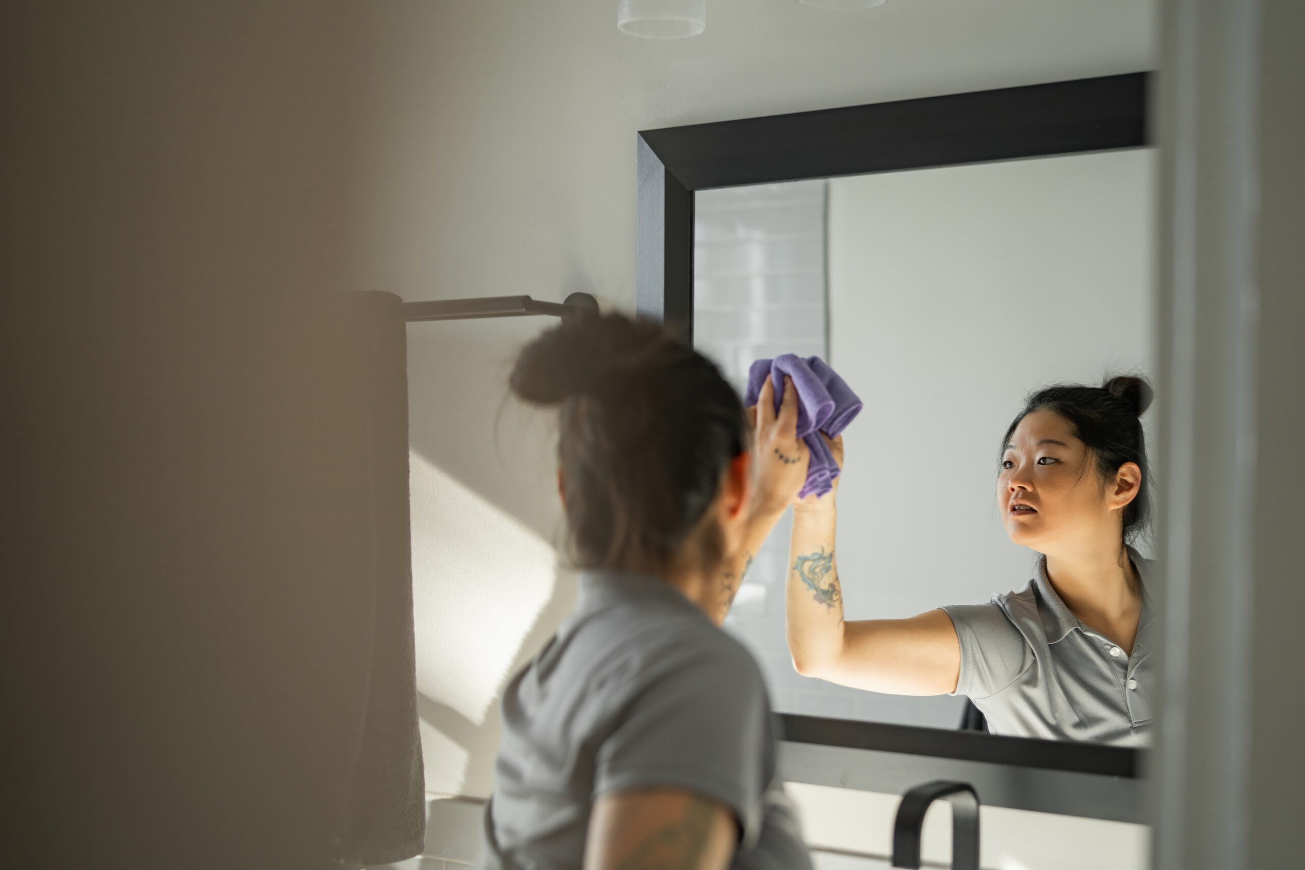 Make Your Holidays Brighter With a Sparkling Clean Home From Well-Paid Maids